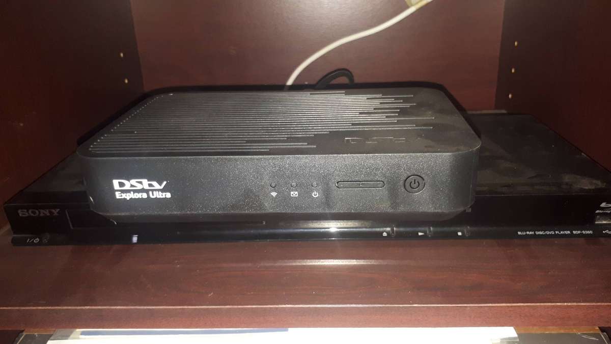DSTV EXLORA ULTRA DECODER