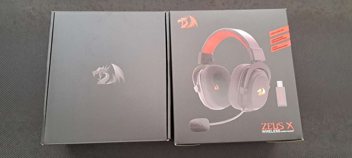 Redragon ZEUS PRO 7.1 Wireless Gaming Headset