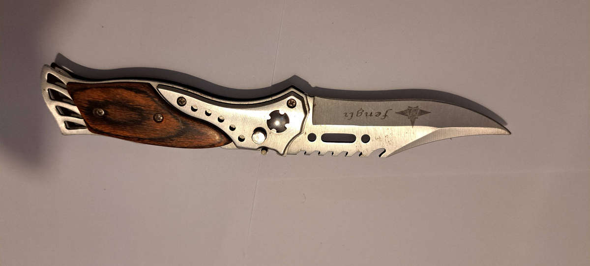 Broken Metal Flick Knife