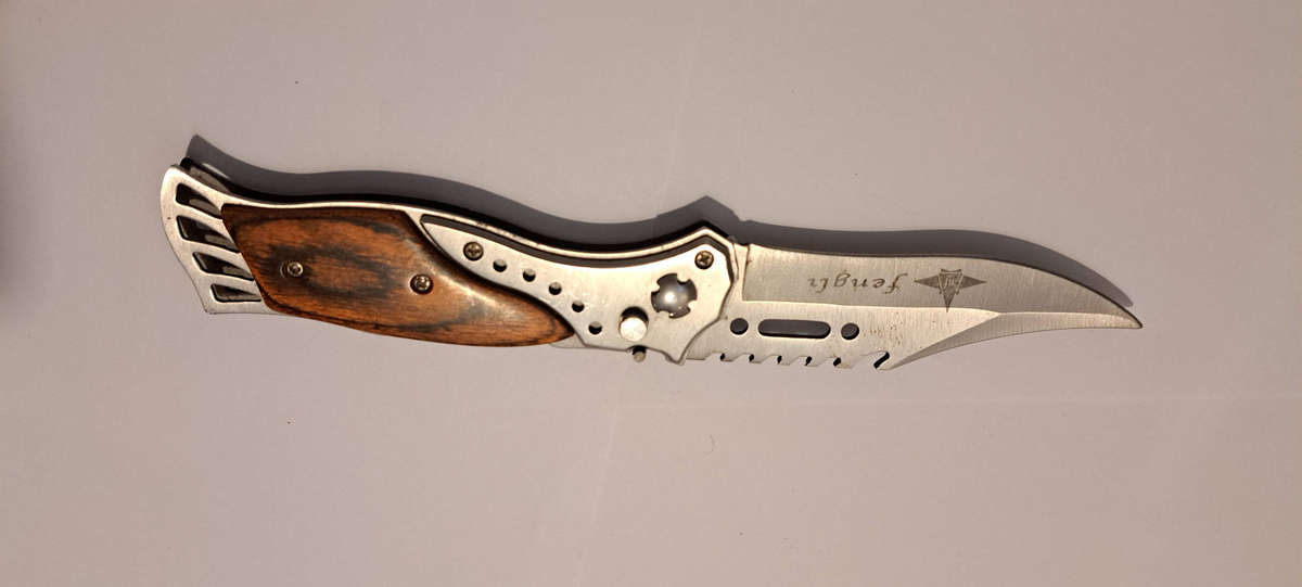 Broken Metal Flick Knife