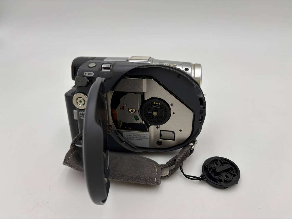 Sony Handycam DCR-DVD201E  Mini-DVD Camcorder