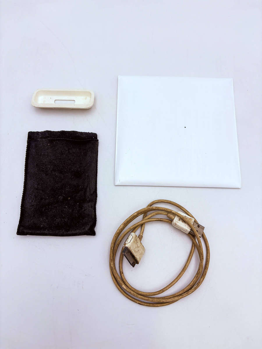 Apple iPod Video  80GB (5th Gen Enhanced, Black)  Model MA450FB/A