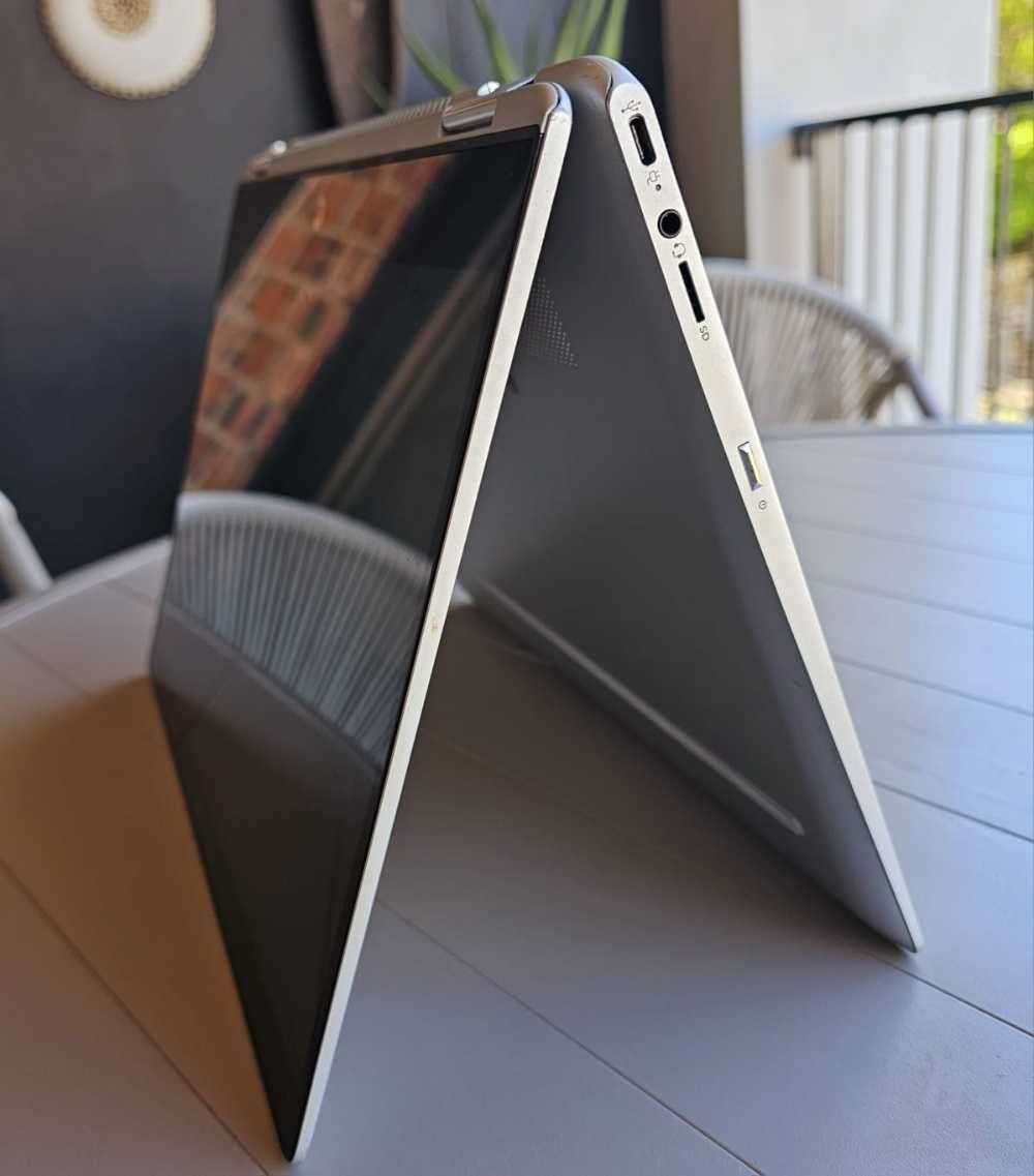 Hp chromebook x360 core i7 8th gen