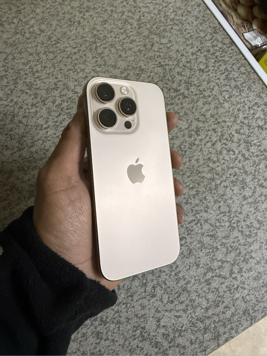 iPhone 16 Pro (256GB)