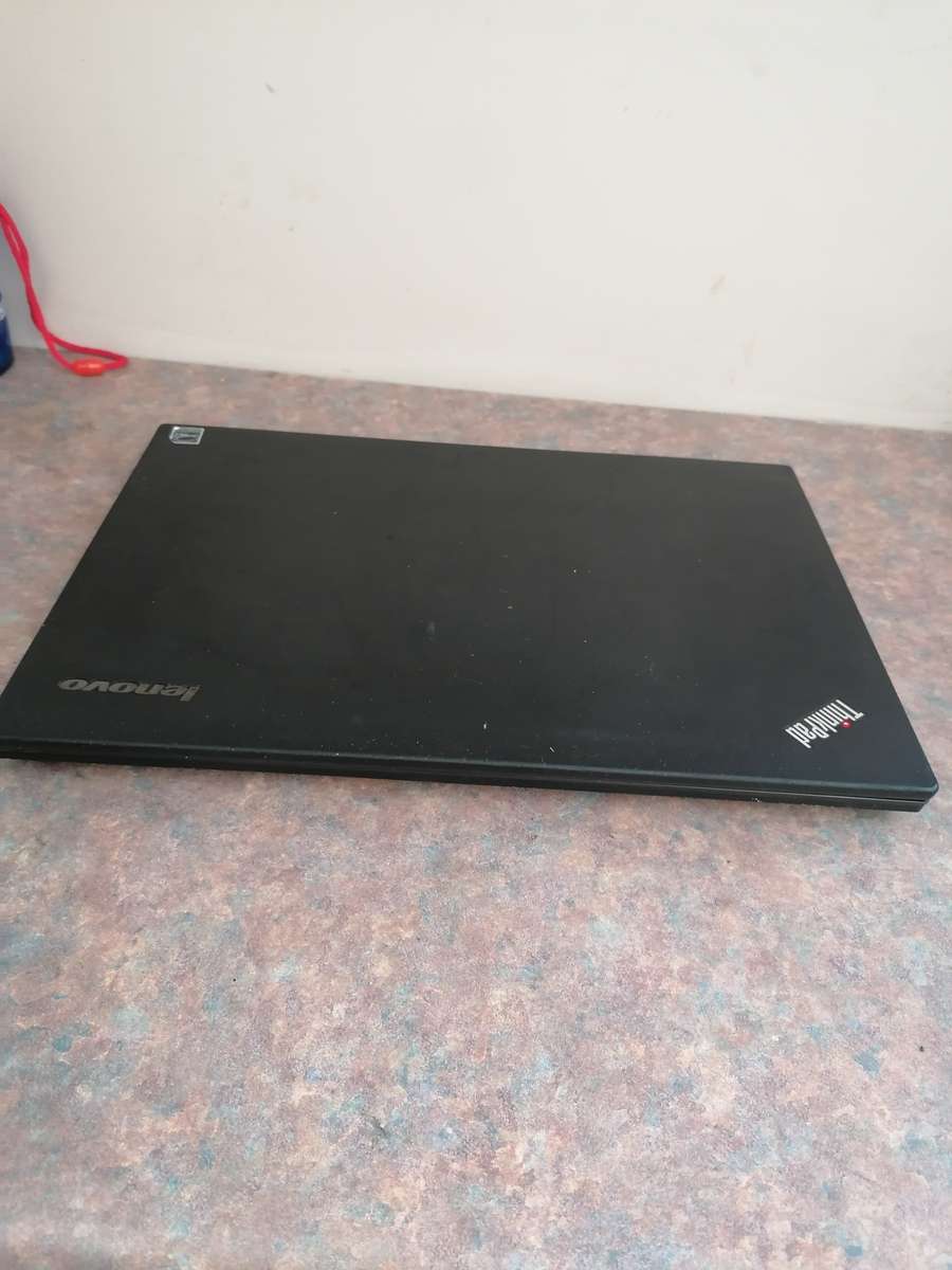 Lenovo ThinkPad i5