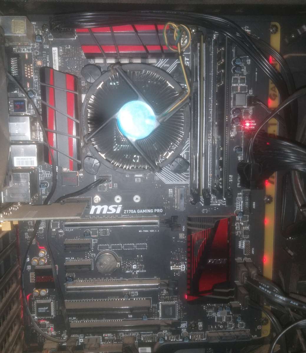 Intel(R) Core(TM) i7-6700 CPU @ 3.40GHz Motherboard MSI I7 6Th gen DDR4 (3.6ghz)