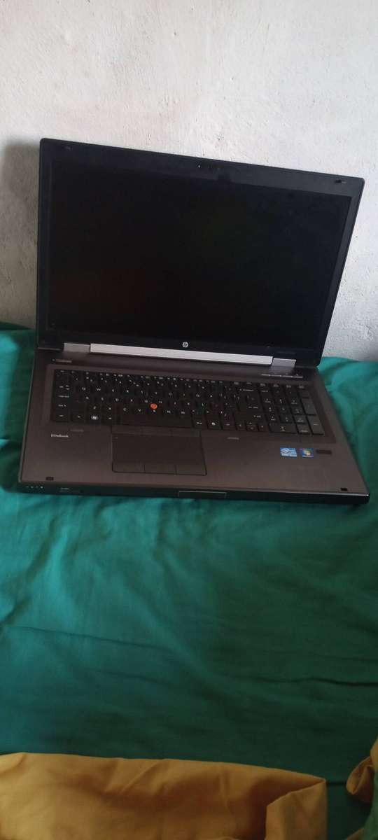 HP Elite book 8760 w