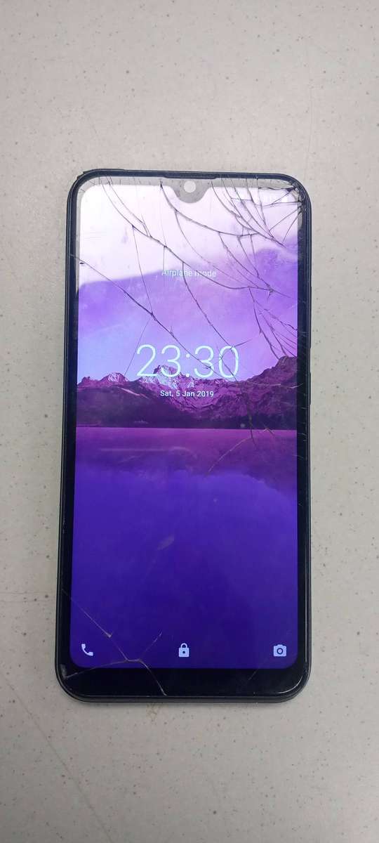 Hisense U50 smartphone