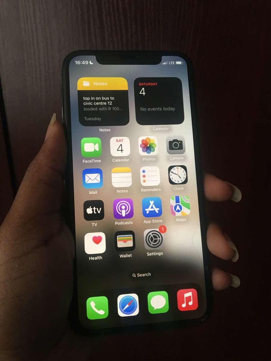 iPhone XR
