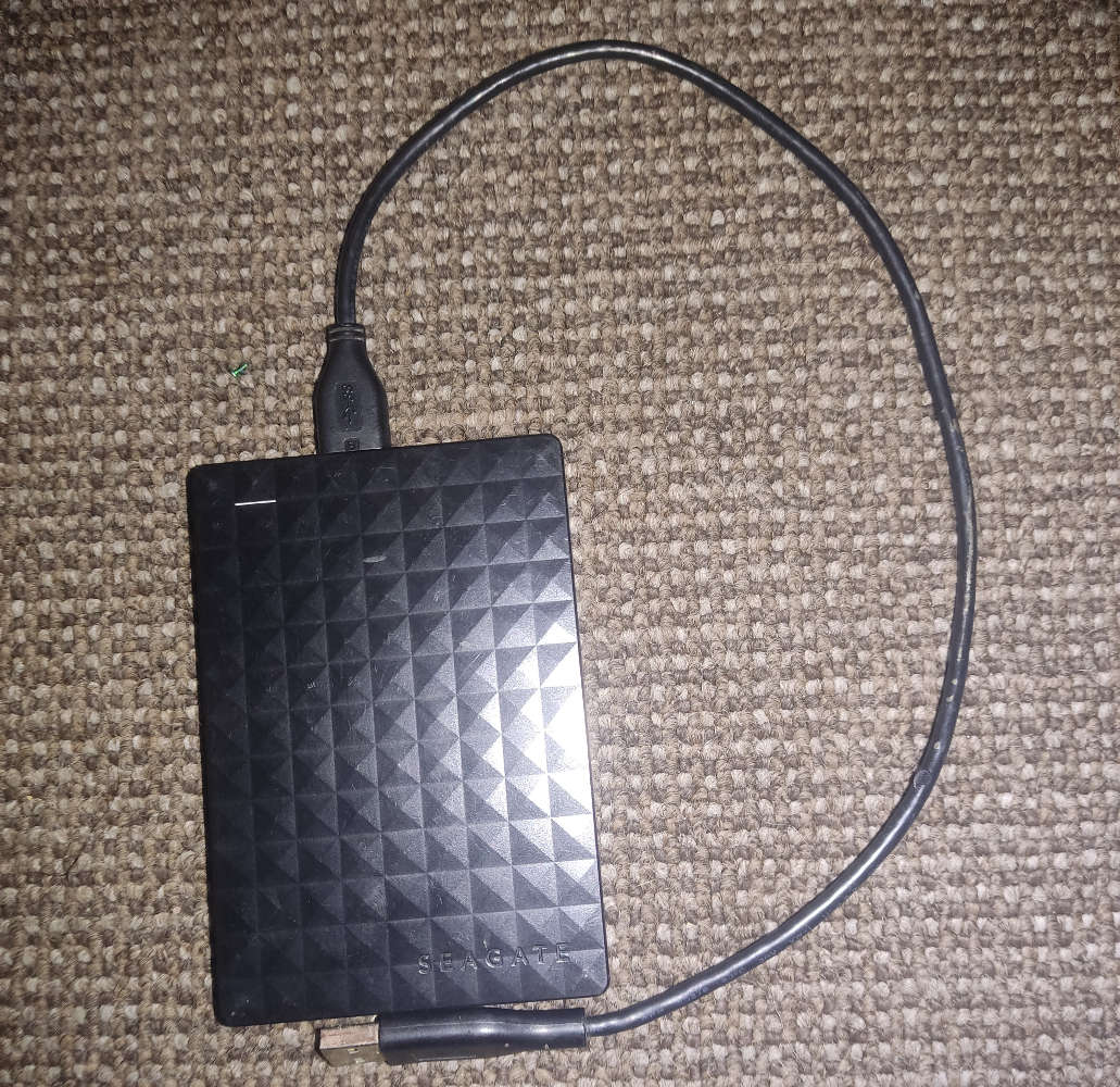 Seagate 1TB/1000GB external hard drive