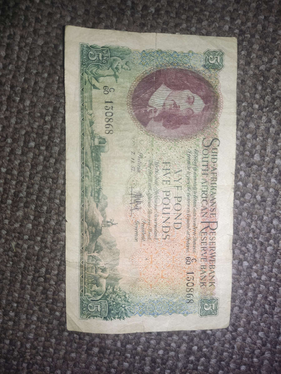 Vintage coins+ few bank notes