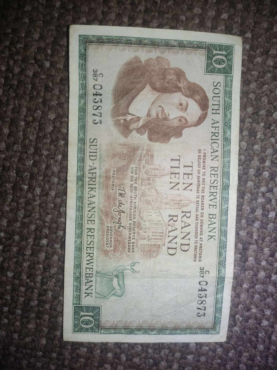 Vintage coins+ few bank notes