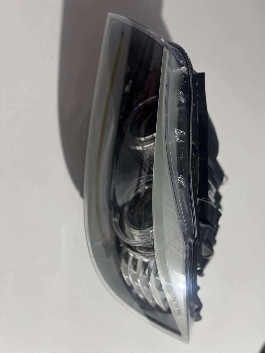 Bmw E90 facelift xenon headlight