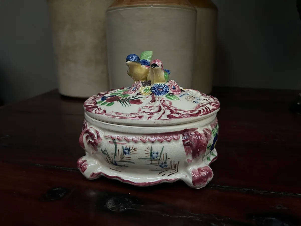 Charming Vintage Japanese Hand-Painted Ceramic Trinket Box with Bird Finial