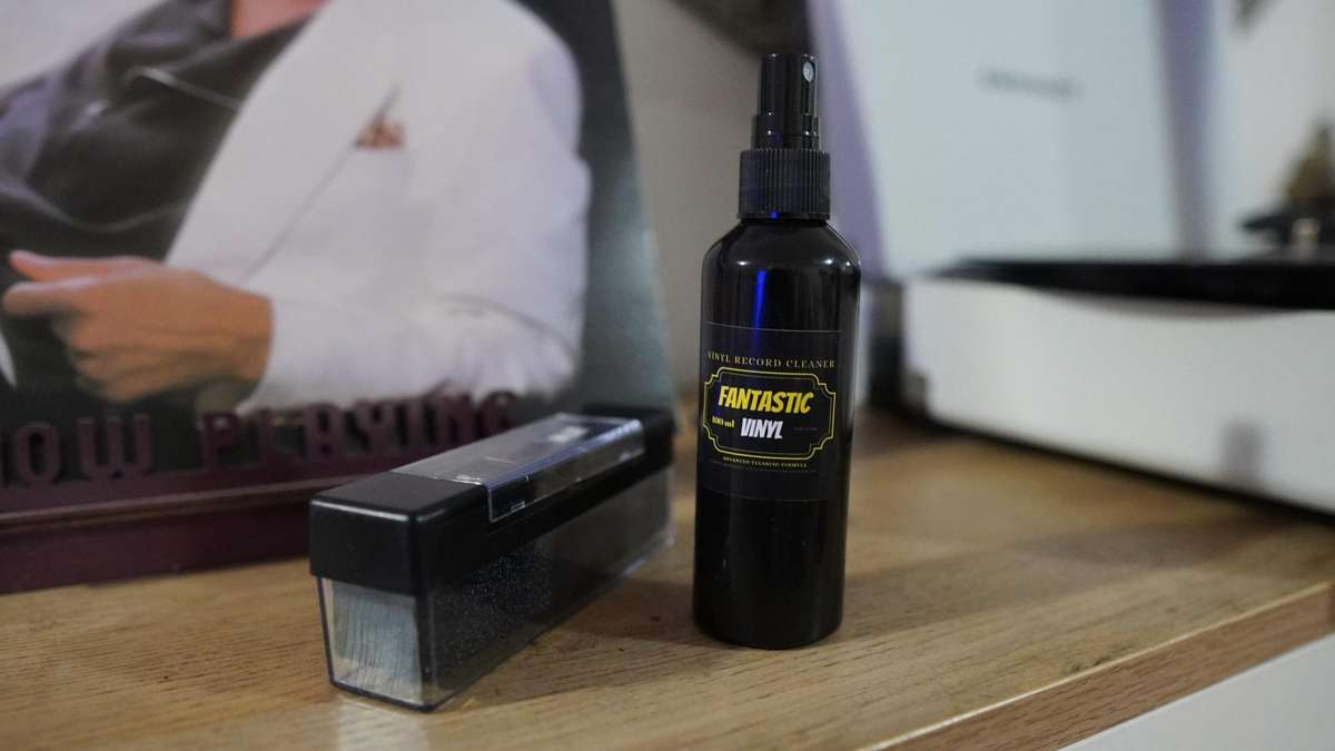 Vinyl Record Cleaner + Record Cleaning Brush Combo -100ml Spray Bottle + Brushes