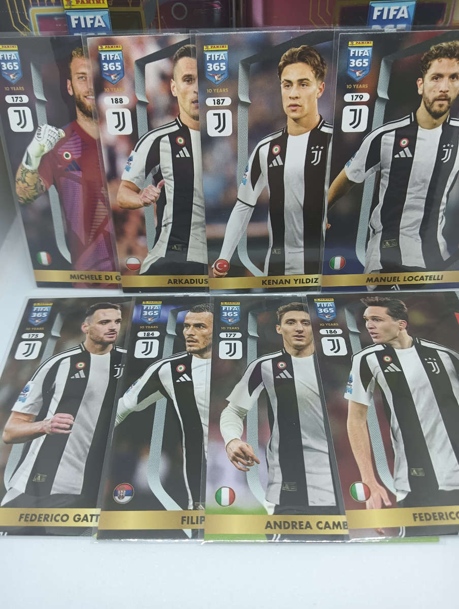 PANINI- FIFA365 2025- LOT OF 8 BASE CARDS- JUVENTUS