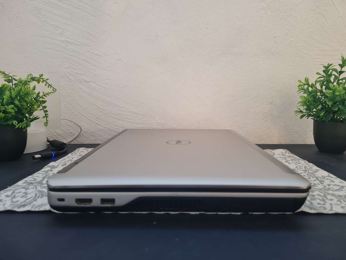 Dell Latitude E6540| I5-4300M | AMD Radeon HD 8790M