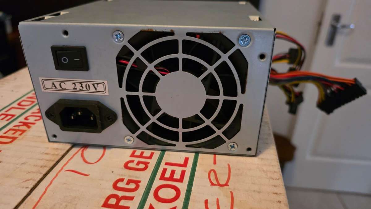 2X 450W Power Supplies & Ram (Please Read description)