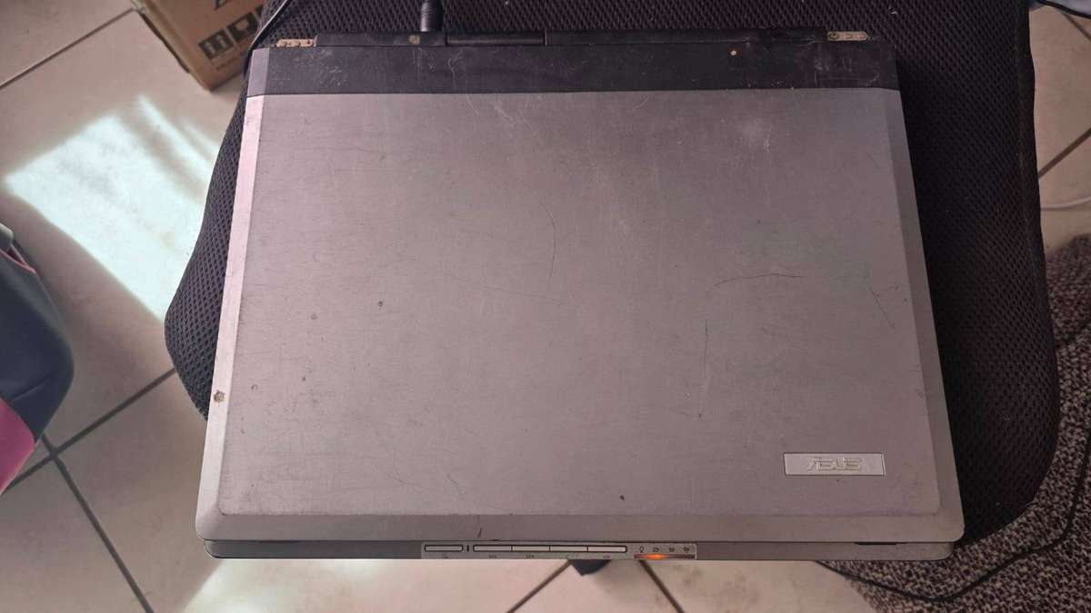 ASUS A6000 NoteBook - Please Read Description