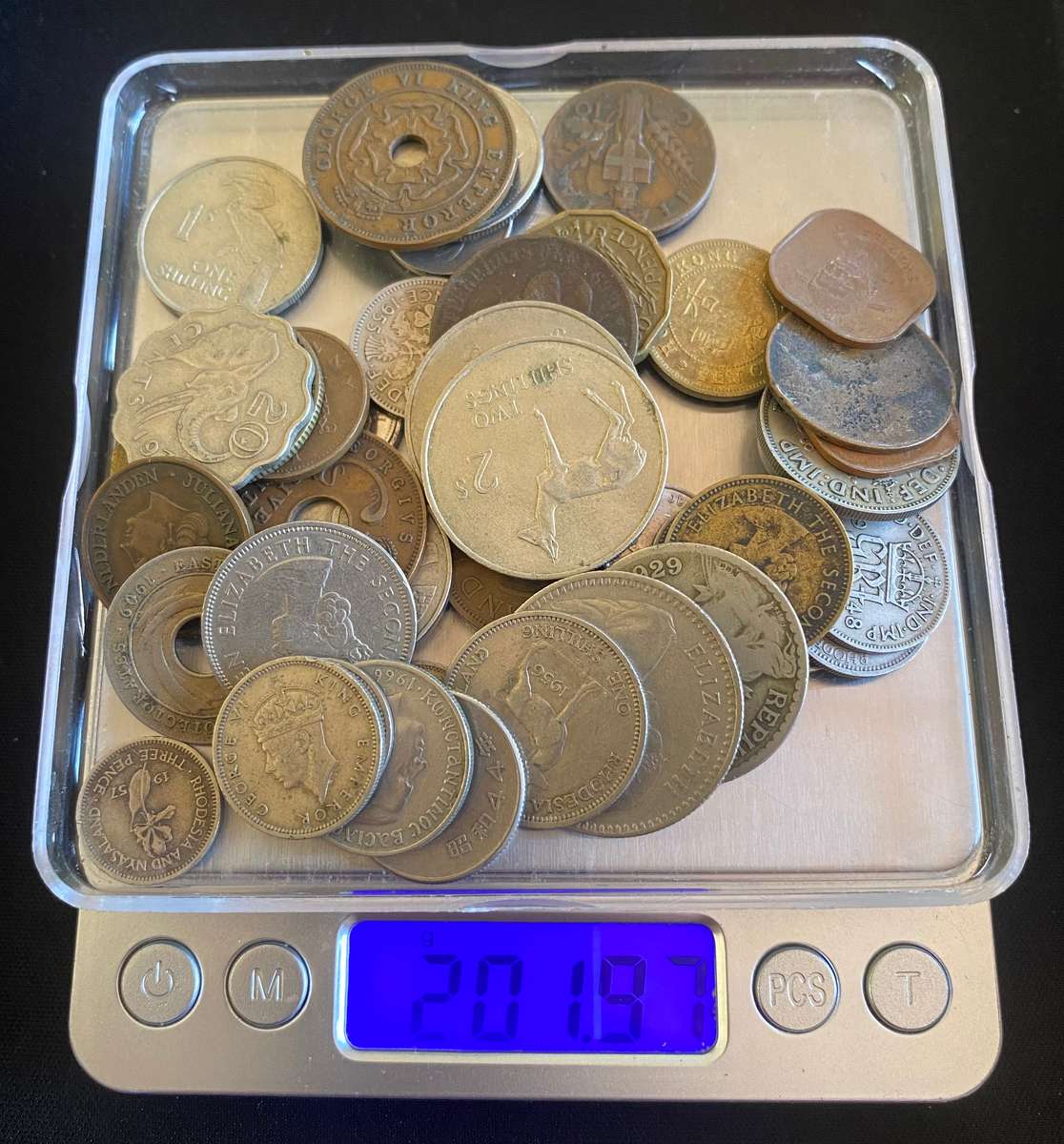 World Coin Lot +/- 200g