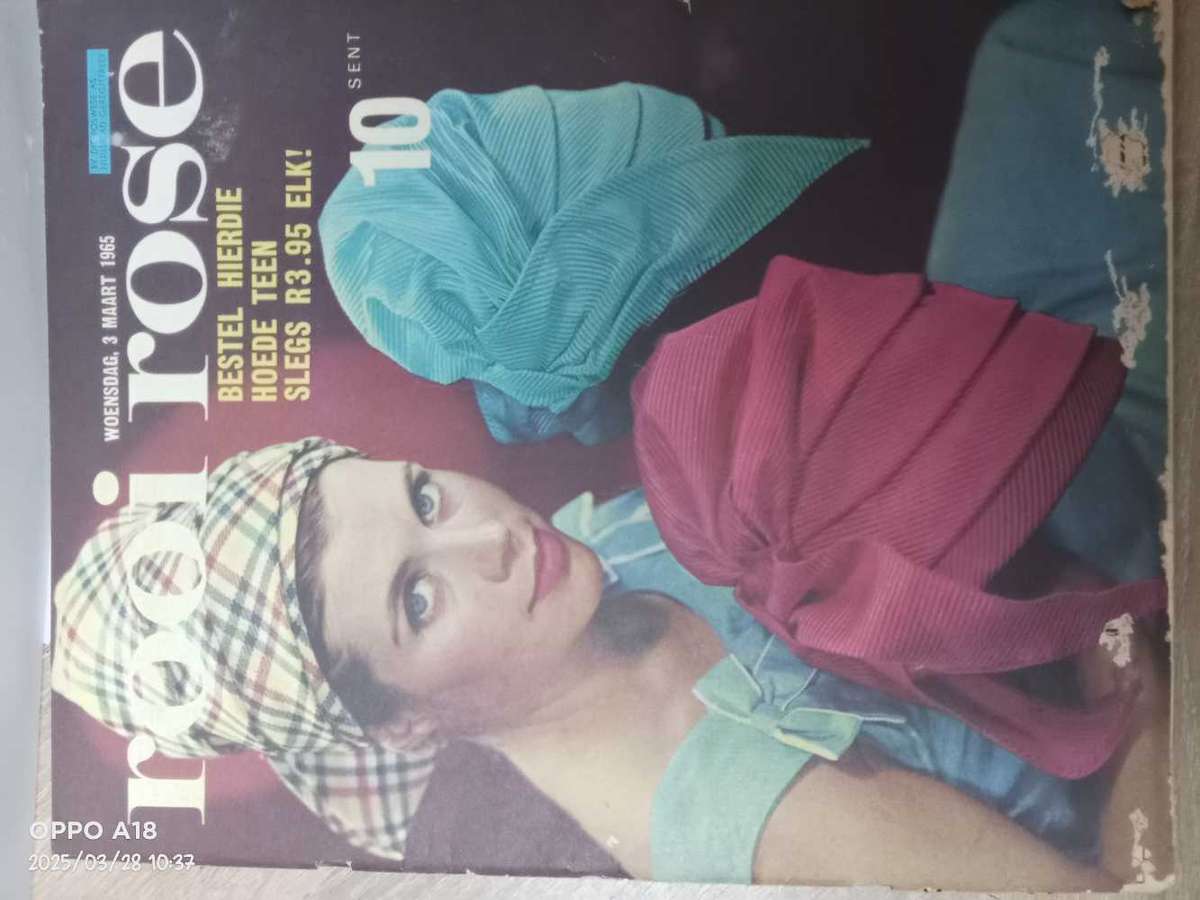 Antique Rooi Rose Magazines