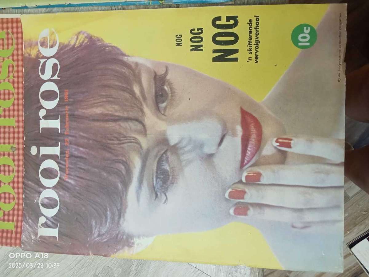 Antique Rooi Rose Magazines