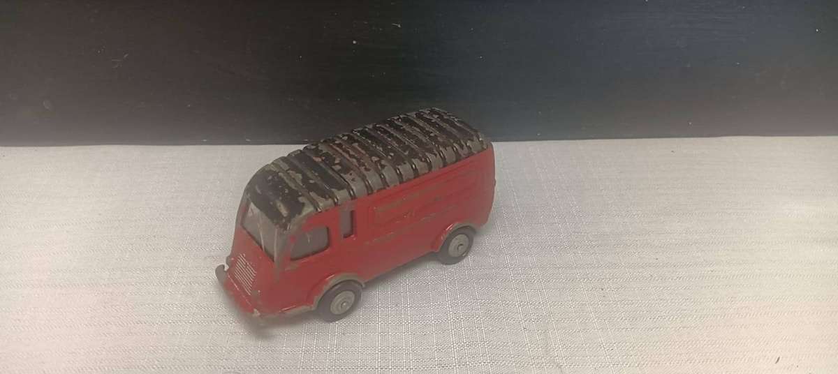 Vintage Lion Car Die Cast Collectors Model