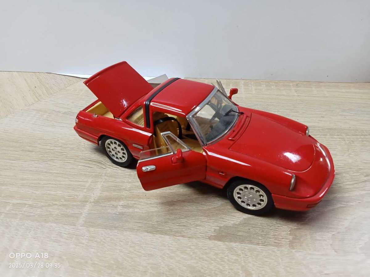 Alfa Romeo Spide Hobby Model Car
