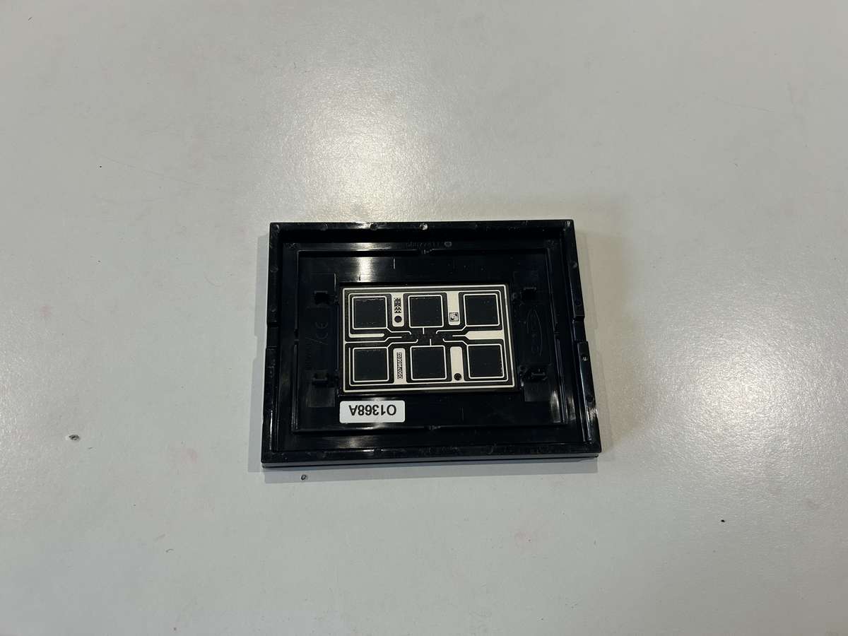 KNX ICE TOUCH COVER PLATE BLACK 6 INT SYM GW16946CN