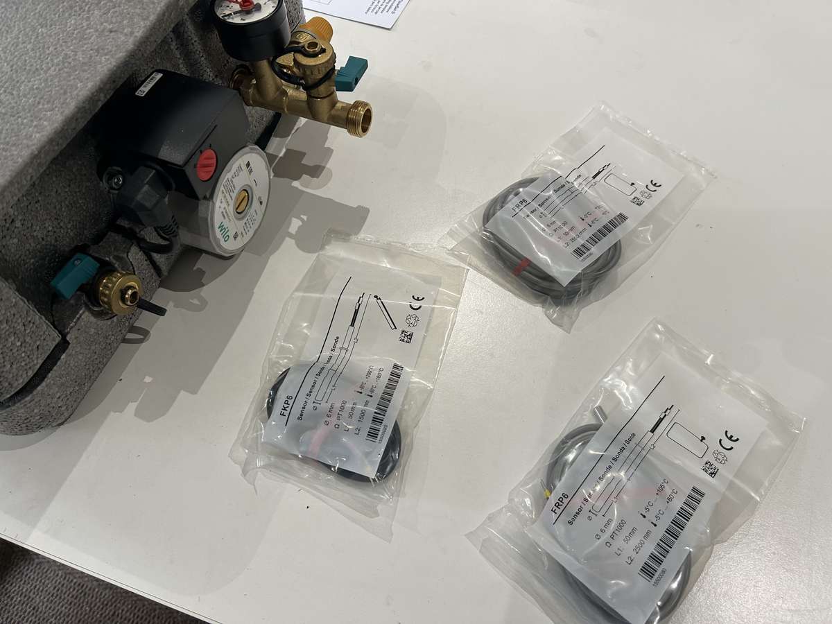 SINGLE-LINE PUMP STATION WITH CIRCULATING PUMP{WILO ST 15/6 ECO}