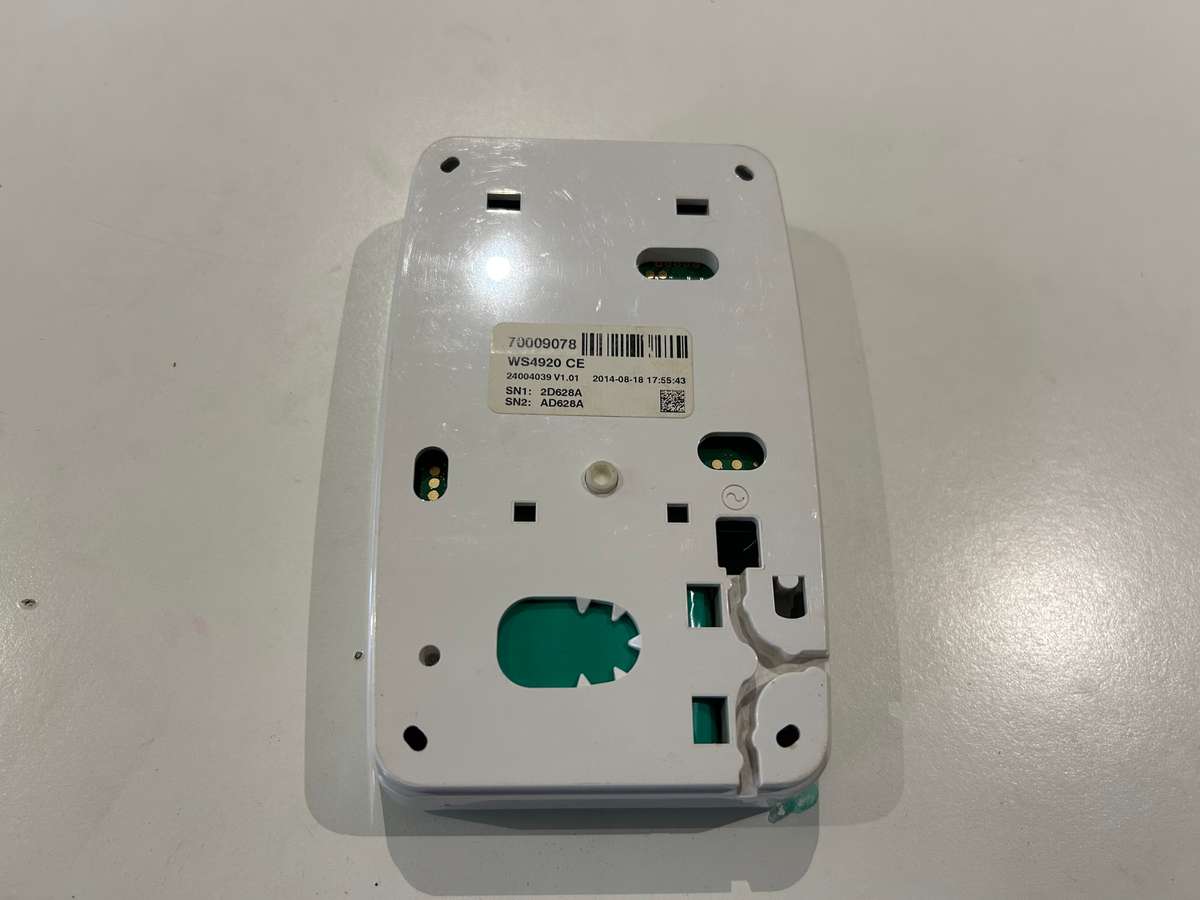DCS 1-WAY WIRELESS REPEATER DOOR CONTACT W/XFMR-EU