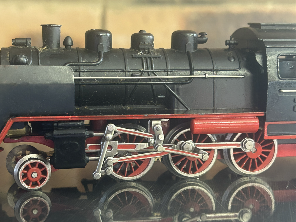 Locomotive and tender