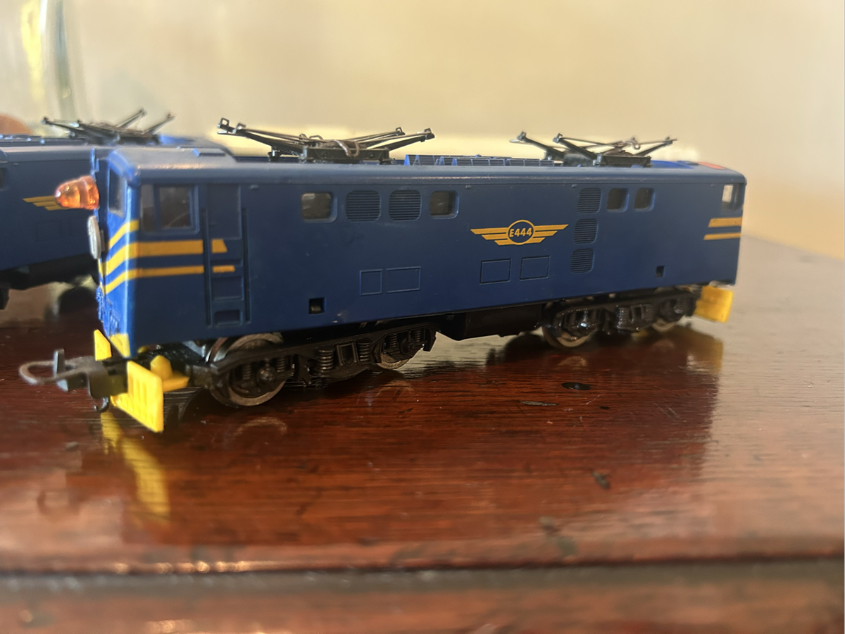 Lima - blue train set