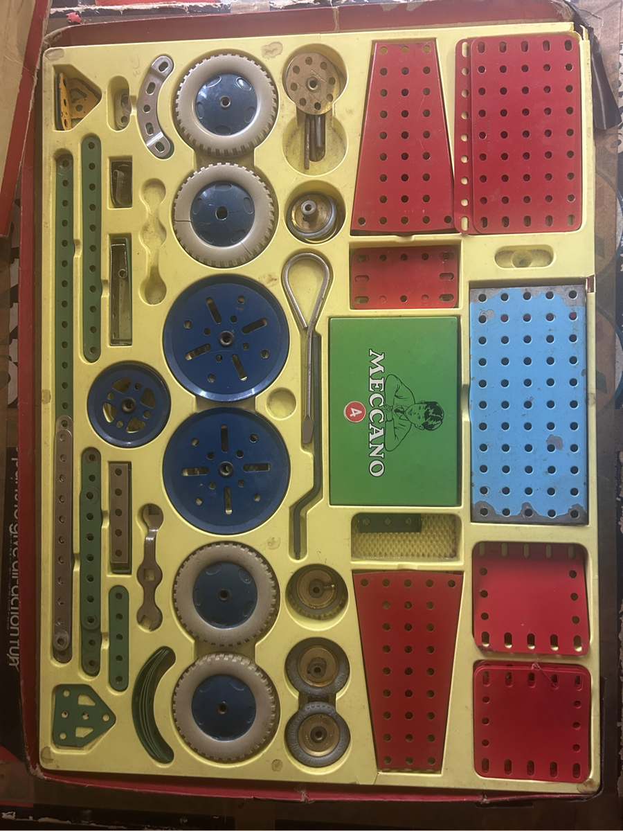 Meccano 4