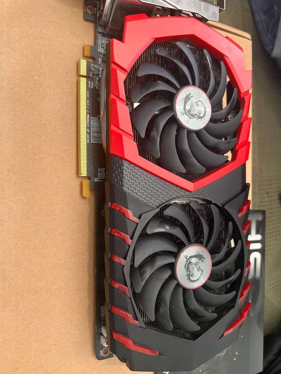 MSI Rx570 Gaming x 4G - Gaming Graphics Card VERY GOOD CONDITION - negotiable plus + gaming headset