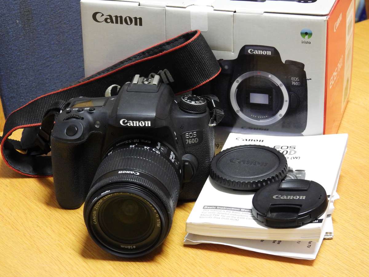 Canon 760D Body + Canon EF-S 18-55mm f3.5-5.6 IS STM Lens