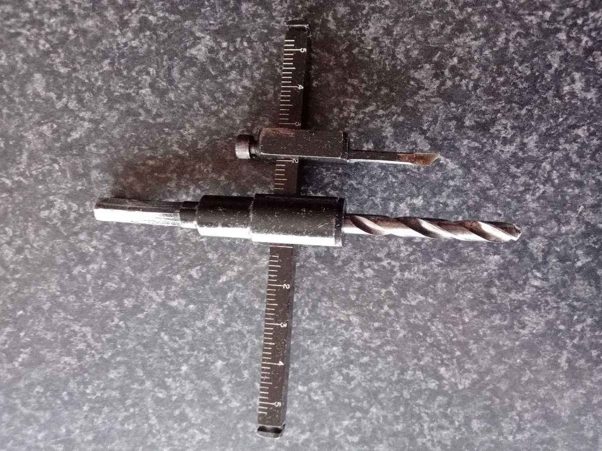 Adjustable Hole Cutter