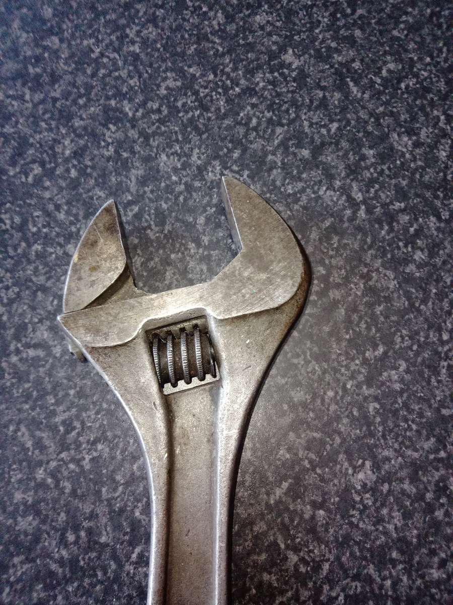 Shifting Spanner 15 Inches