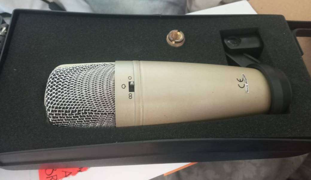 Behringer C - 3 Dual-Diaphram Condenser Microphone