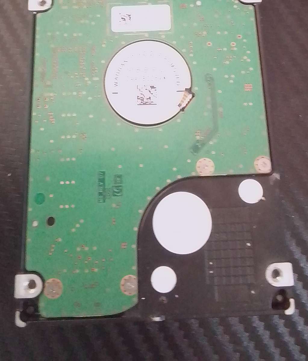 Bulk lot of 1 x SSD and 3x HDD drives