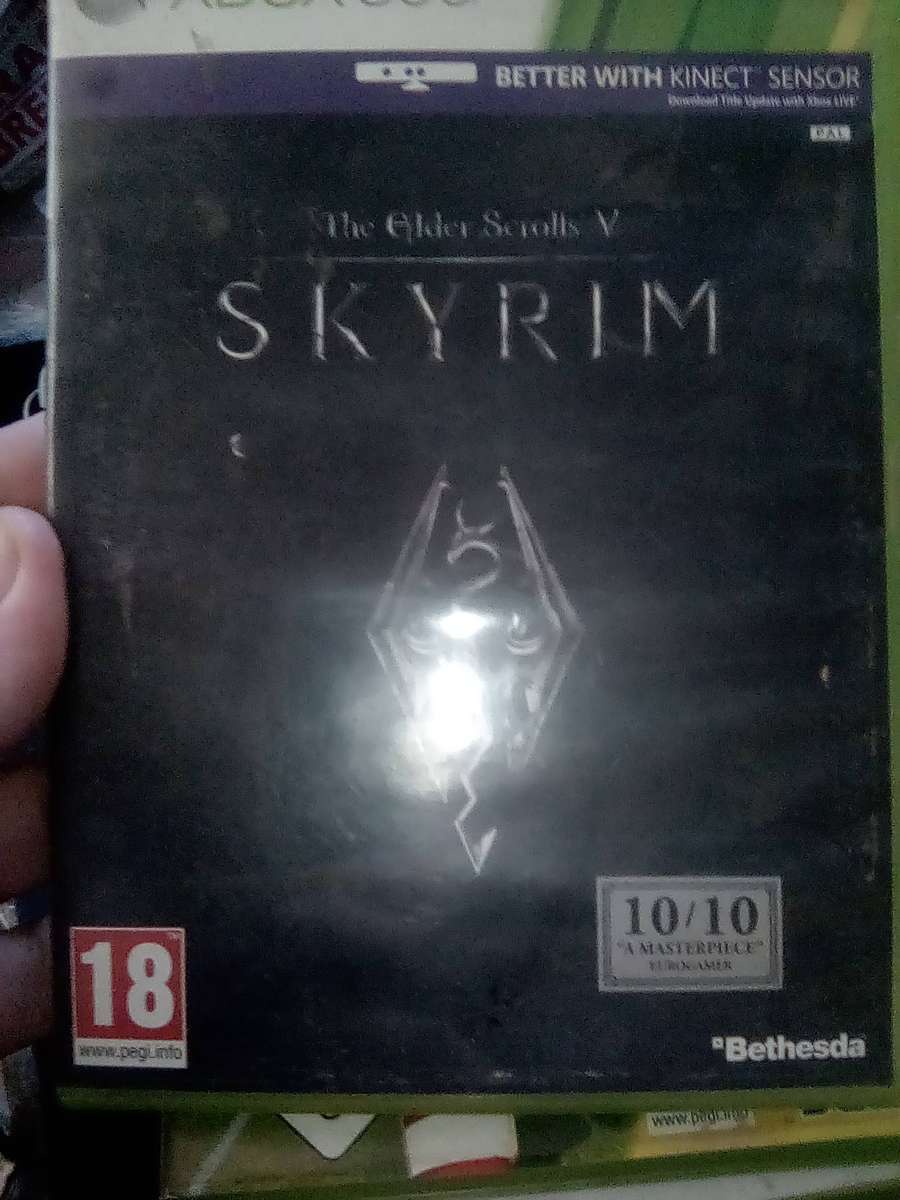 Xbox 360 Console Bundle with 14 Games and 3 Wireless Controllers