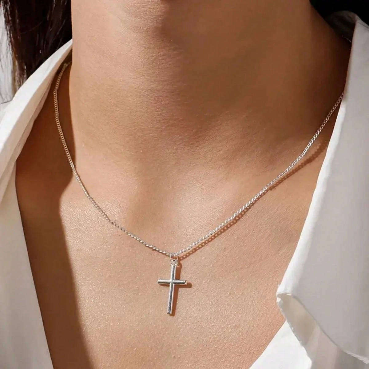 Gorgeous cross necklace