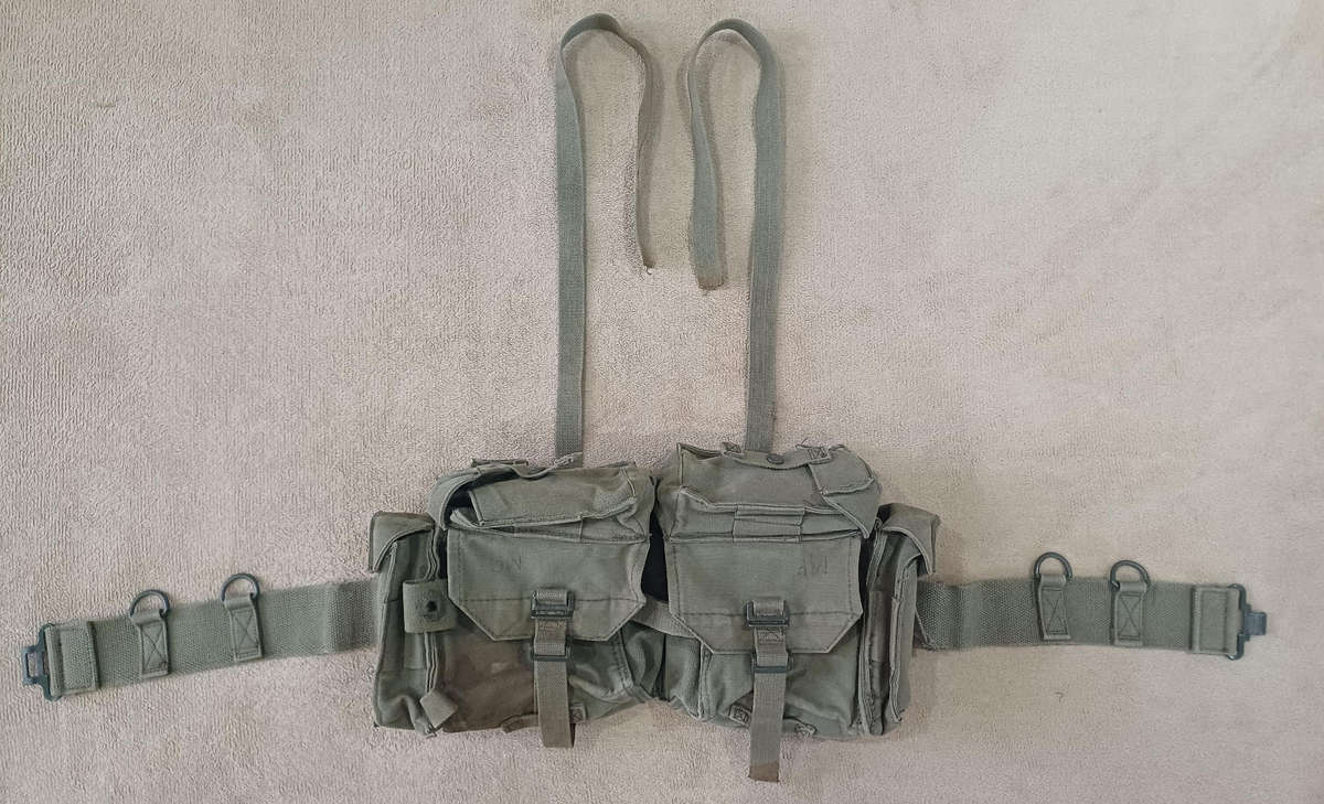 SADF Pattern 73 Kidney Belt & Yoke Webbing (Excellent Condition)!