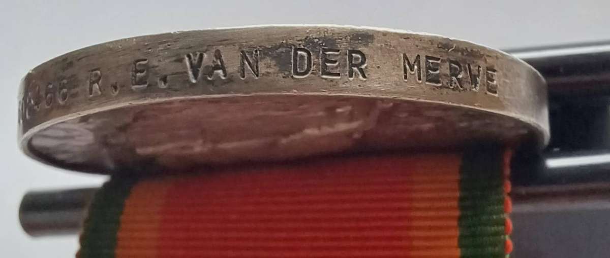 WW2 FULL SIZE AFRICA SERVICE MEDAL - SILVER & ORIGINAL RIBBON