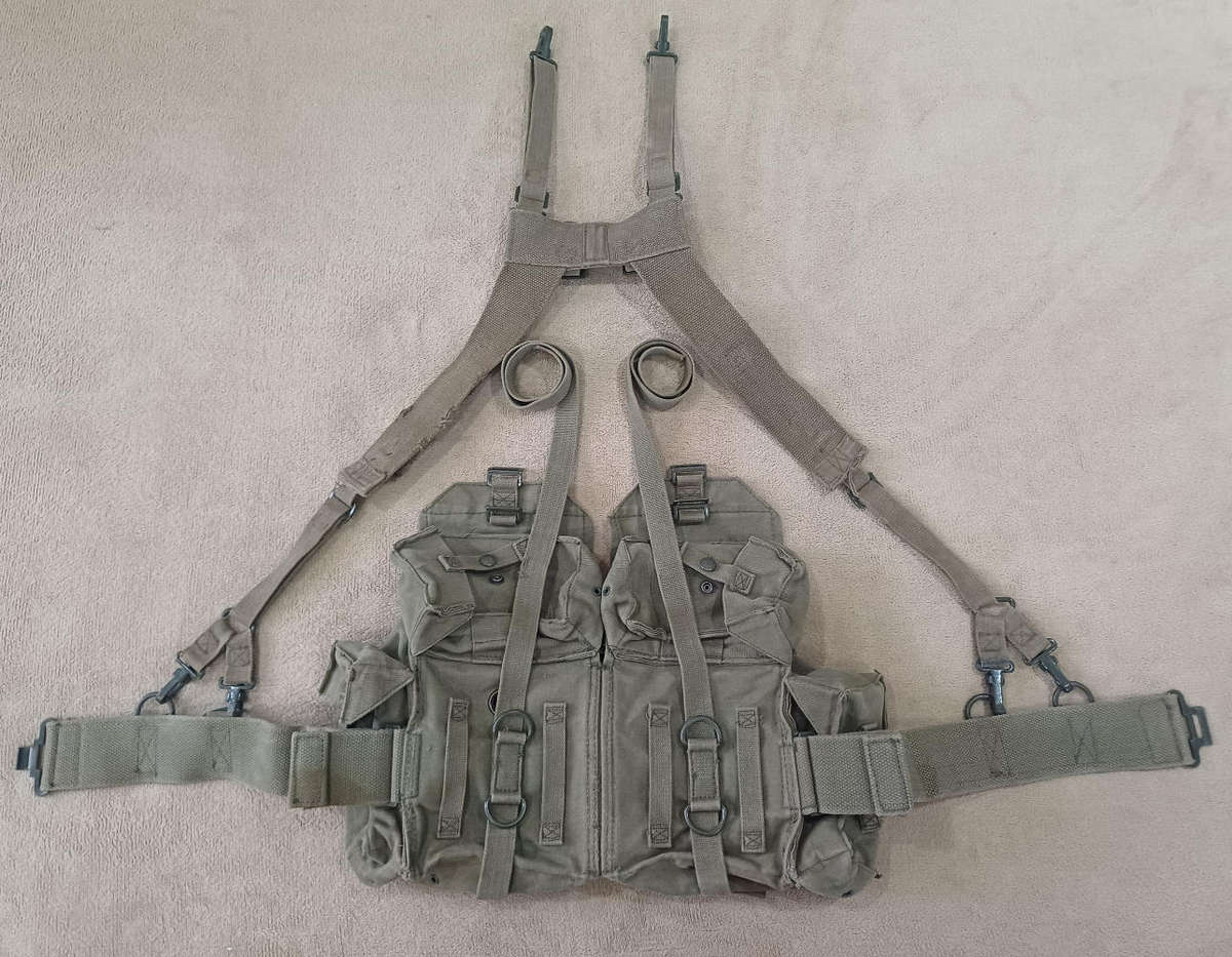 SADF Pattern 73 Kidney Belt & Yoke Webbing (Excellent Condition)!