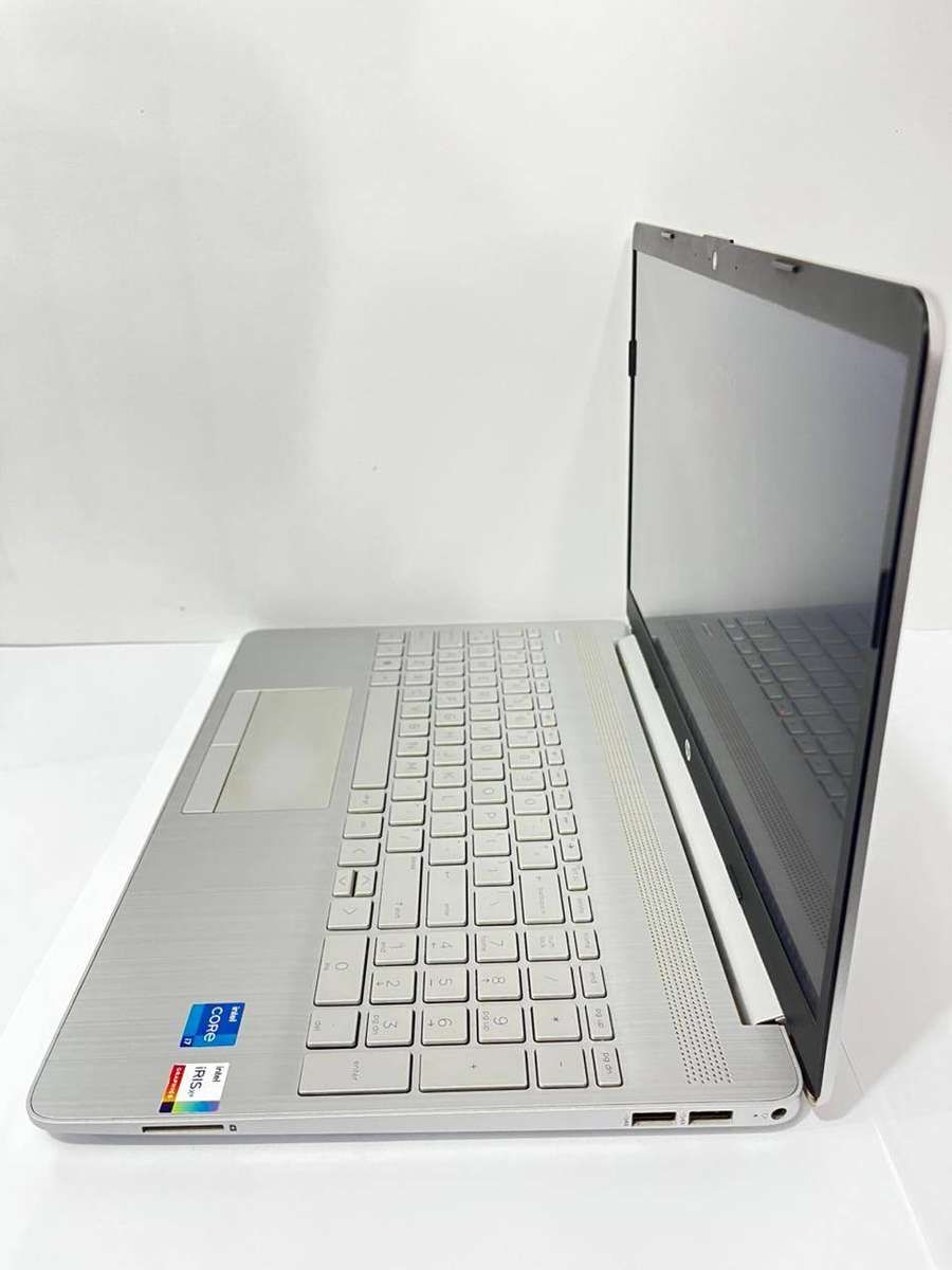 HP Laptop 15-dw3026ni (51N56EA)