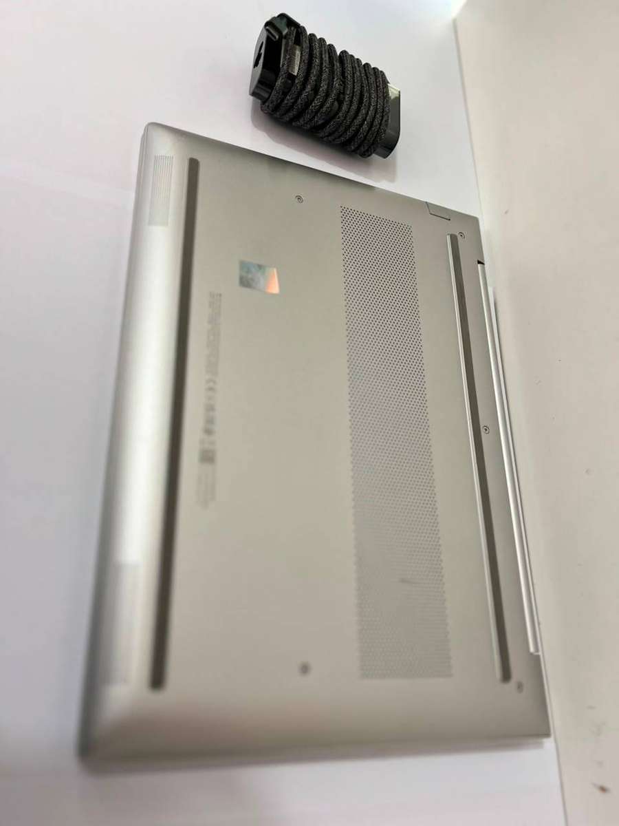 HP PROBOOK 440 14 INCH G11 NOTEBOOK PC ULTRA 7 / 512 gb ssd / 16 gb ram