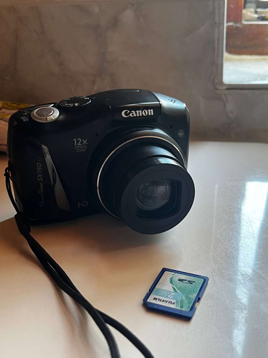 Canon SX150is digital camera
