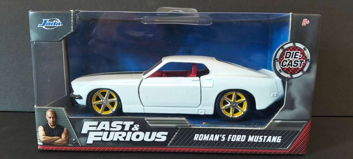 Jada 1:32 Diecast Model: Roman's Ford Mustang - Fast & Furious