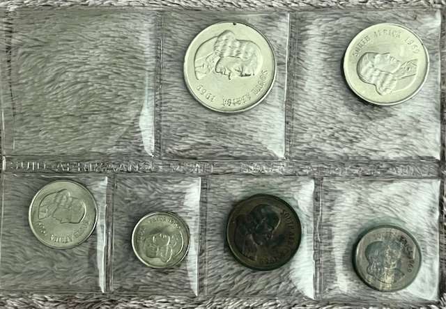 Mint Pack 1969 English partial (without Silver R1) UNC